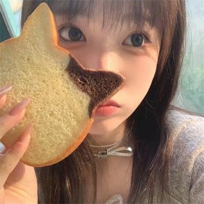 女机械人 封面